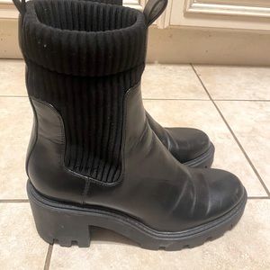 Zara Black Leather Sock-Style Heeled Ankle Boots w/Lug Soles | US Size 8 / UK 39